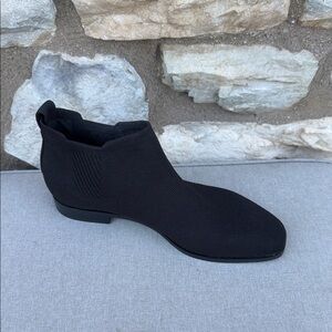 Vivaia Ryan Pro Square Toe Black Ankle Boots size 41.5 (approx 10.5)